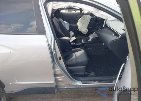 2026 Toyota Corolla Cross Xle from USA, damaged, VIN 7MUDAABG5TV153379